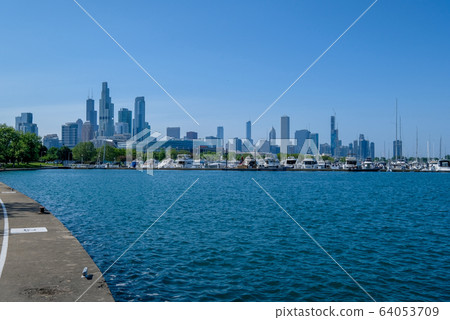 美國伊利諾伊州芝加哥密歇根湖和市中心 64053709