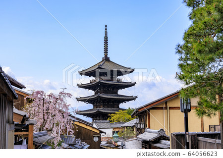 Higashiyama neighborhood Sannenzaka Ninnenzaka Yasaka Tower Higashiyama neighborhood Sannenzaka Ninnenzaka Yasaka Tower 64056623