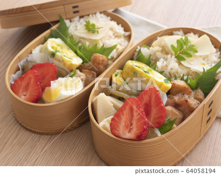 Spring lunch box 64058194