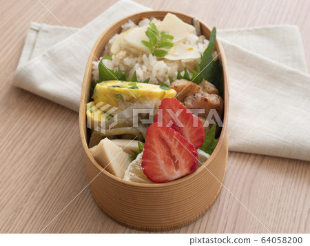 春季便當盒 64058200