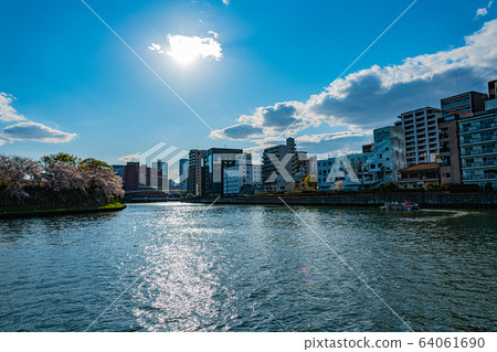 Osaka sightseeing boat 64061690