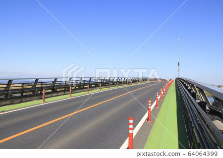 Tone River (Saitama Ohashi) 64064399