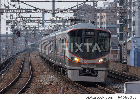 JR West Japan 323 Series Osaka Loop Line (composition photo) 64066013