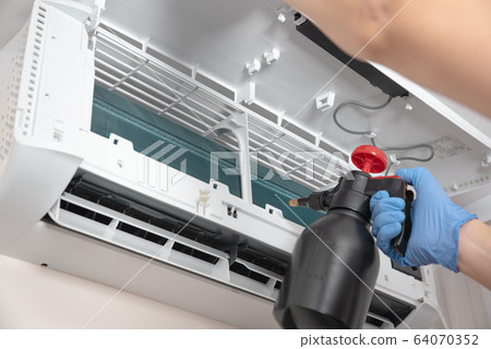 Air conditioner unit service 64070352