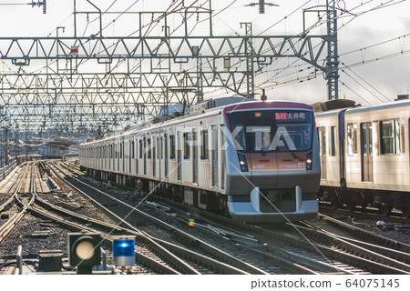 [東急大町線6000系列二子玉川站] 64075145