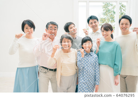 Toothpaste all generations 64076295