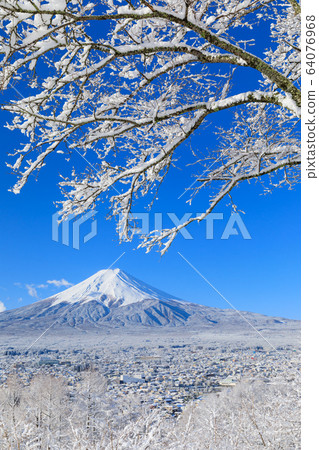 富士山_富士山的冬季風景 64076968