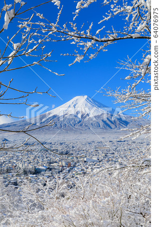 富士山_富士山的冬季風景 64076975