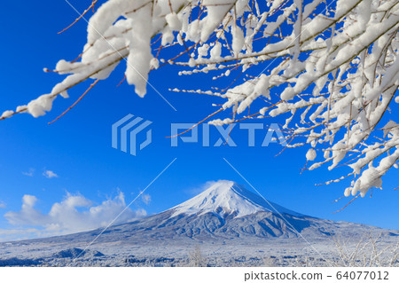 富士山_富士山的冬季風景 64077012