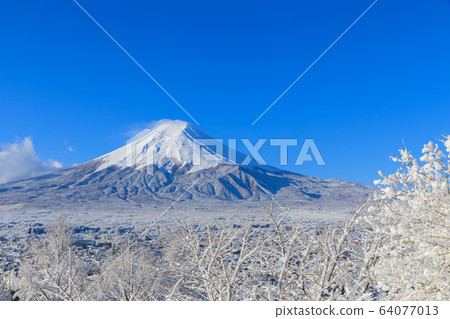 富士山_富士山的冬季風景 富士山_富士山的冬季風景 64077013