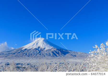 富士山_富士山的冬季風景 64077014