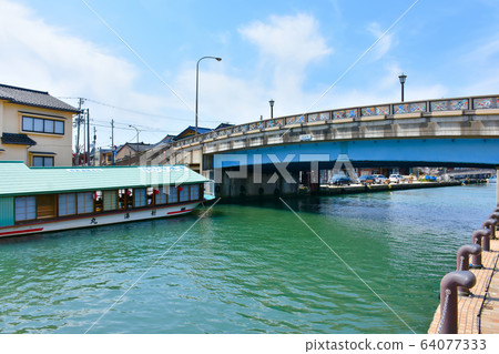 Shinminato Uchikawa Waterway Kagura Bridge 64077333