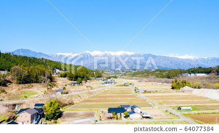 早春的中央阿爾卑斯山風景(上上神奈郡郡飯島町) 早春的中央阿爾卑斯山風景(上上神奈郡郡飯島町) 64077384