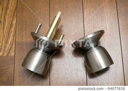 Doorknob lock on flooring 64077638