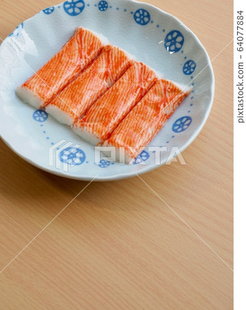 4 square crab meats in a ceramic plate 4 square crab meats in a ceramic plate 64077884