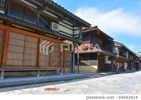 Kanayamachi Senbon latticed house Takaoka city Kanayamachi Senbon latticed house Takaoka city 64082624