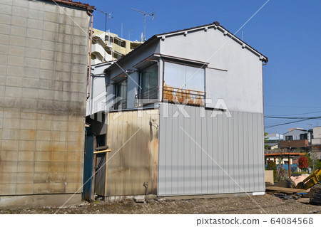 舊房屋和房屋重建和修復 舊房屋和房屋重建和修復 64084568