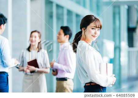 business casual 64085509