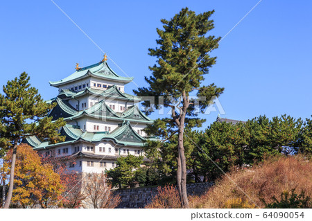 Nagoya Castle castle tower in the late fall 64090054