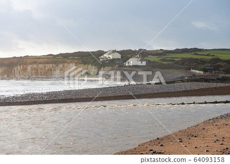 Park near the cliffs. Park near the cliffs. 64093158