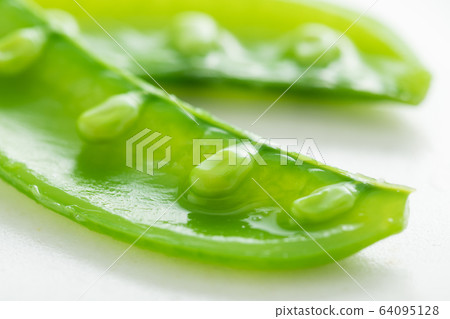 Image photo of snap peas of spring vegetables Image photo of snap peas of spring vegetables 64095128