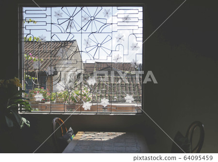 安靜的咖啡廳氛圍 64095459