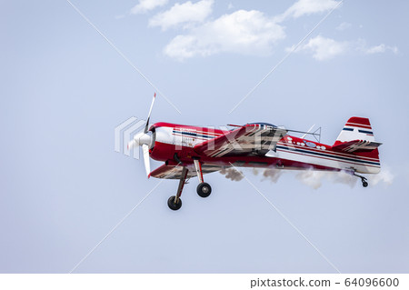 airplane airplane 64096600