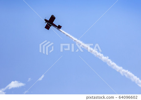 airplane airplane 64096602