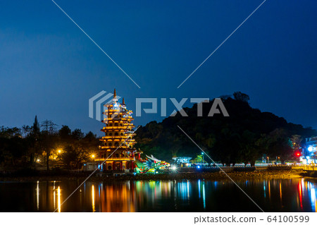 龍虎塔 龍虎塔 64100599