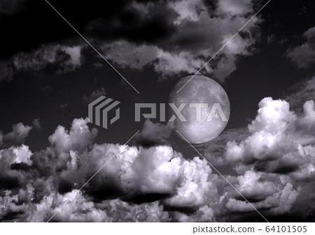 The moon in the night sky 64101505