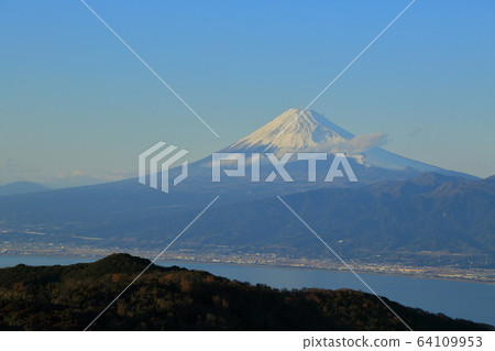 坎坎山的景色 64109953
