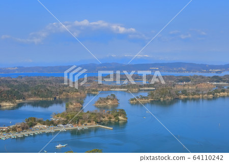 [Miyagi Prefecture] Matsushima Bay in fine weather (three views of Japan) 64110242
