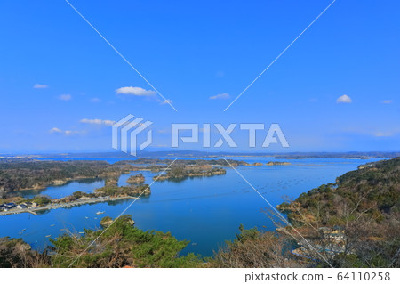 [Miyagi Prefecture] Matsushima Bay in fine weather (three views of Japan) 64110258