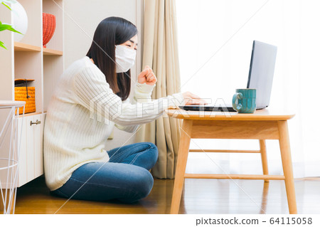 Sick woman remote work PC online medical care Sick woman remote work PC online medical care 64115058