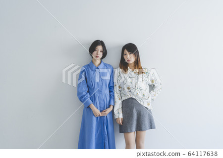 Girlfriend Girlfriend 64117638