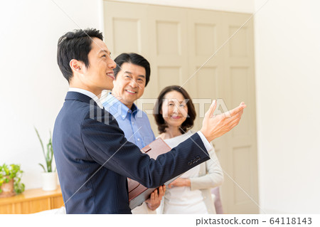商人,夫婦,諮詢,生活 商人,夫婦,諮詢,生活 64118143