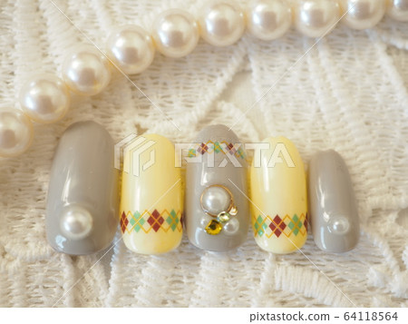 Argyle nail 64118564