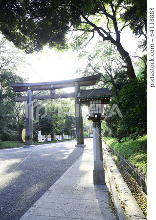 明治神宮日本最大的牌坊大門 明治神宮日本最大的牌坊大門 64118883