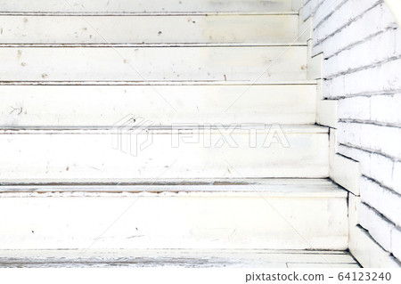 白色樓梯 64123240