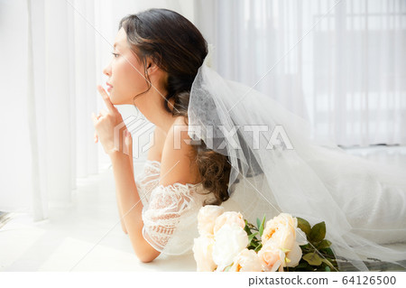 美麗的女人新娘新娘新娘禮服模特人圖材料 美麗的女人新娘新娘新娘禮服模特人圖材料 64126500