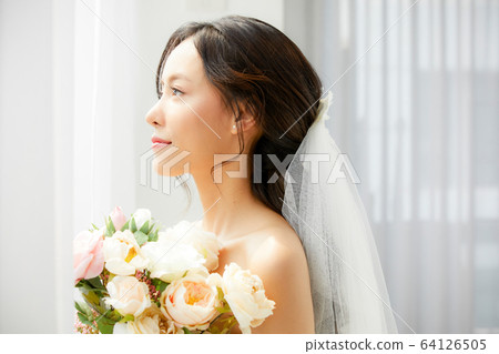 Beautiful woman bride bride bridal dress model human figure material Beautiful woman bride bride bridal dress model human figure material 64126505
