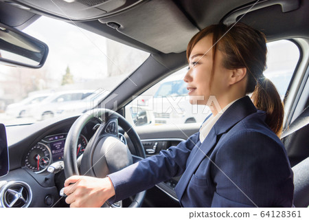 春天的女人 64128361