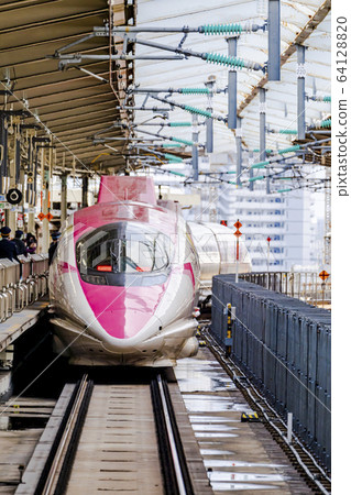 500 Hello Kitty Shinkansen 500 Hello Kitty Shinkansen 64128820