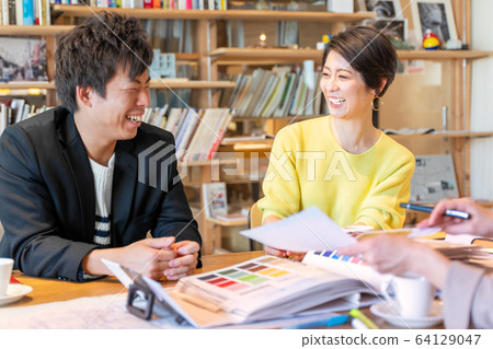 Housing / Interior II Meeting Image 64129047