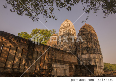 ASIA THAILAND SUKHOTHAI WAT SI SAWAI TEMPLE ASIA THAILAND SUKHOTHAI WAT SI SAWAI TEMPLE 64138730