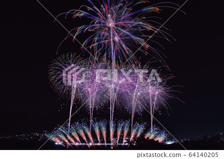 西阿波煙花“開幕” 64140205