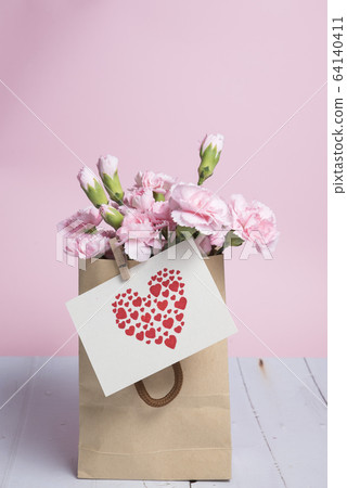 母親節卡片與康乃馨 64140411