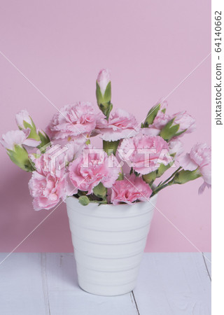 母親節卡片與康乃馨 64140662