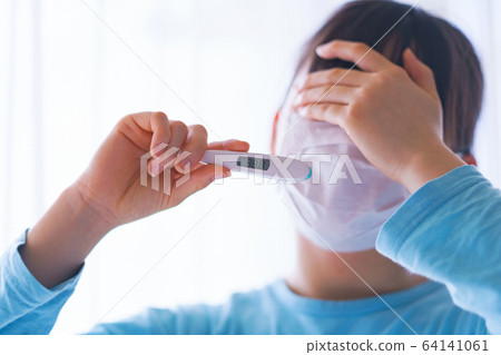 體溫計，口罩，發燒，疾病，感染症狀，體溫計，體溫，健康，病毒，冠狀病毒，流行性感冒 64141061