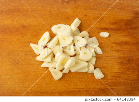 Fresh Garlic Parts Isolated on White Background 64148384
